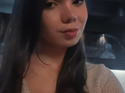 isabella_gomez11 — cam show live
