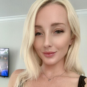 Izzybb18 — cam show live