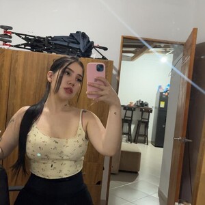 Jenmartinez — cam show live