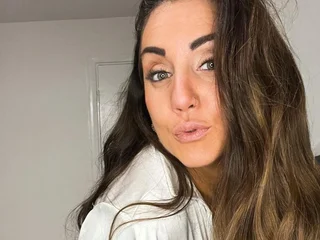 jesseraeuk — cam show live