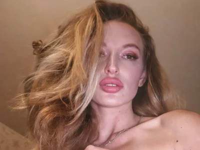 JoanWade — cam show live