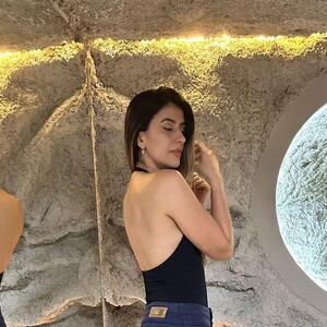 Jocelyn_Rosse — cam show live