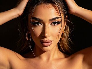 JuliaNoir — cam show live