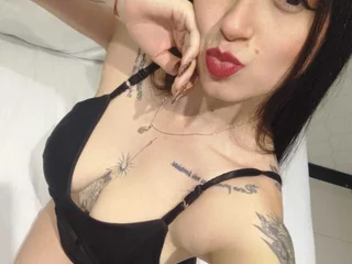 JuliethCurz — cam show live