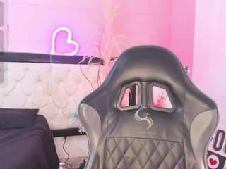 Jullieee — cam show live