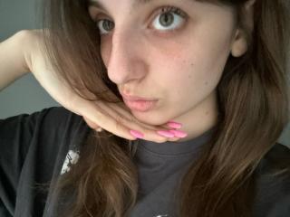 KarieMestler — cam show live