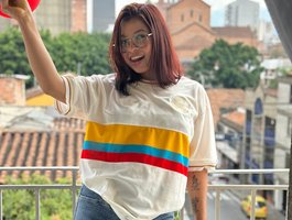 Karlaliones — cam show live