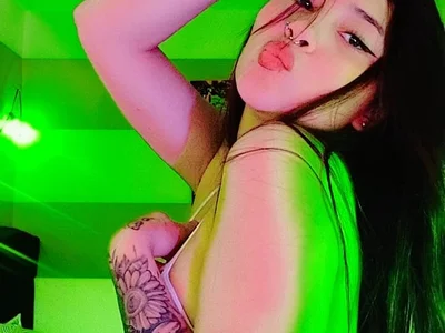 Lia_rouse04 — cam show live