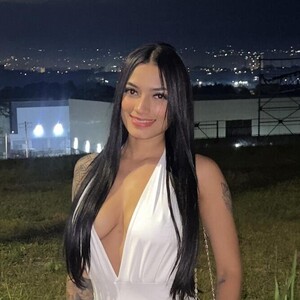 Lilinicolle — cam show live