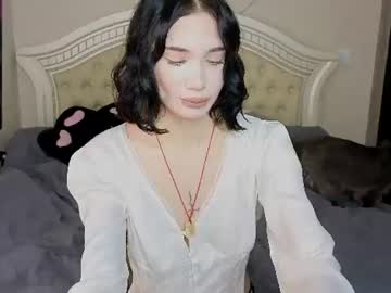 lilpupsonish — cam show live