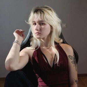 LilyBloom — cam show live