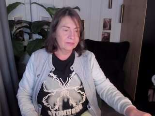 LindaPassionate — cam show live