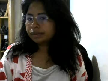 liora_selene — cam show live