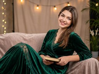 LisabethBerczel — cam show live