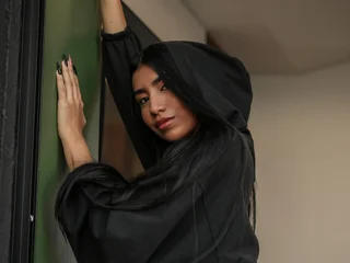 littleeemiily21 — cam show live