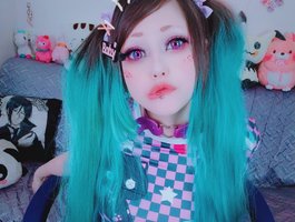 LoliSuccub — cam show live
