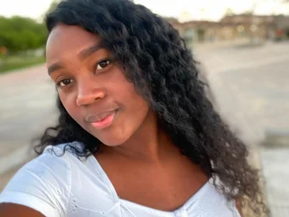 Liyanewton — cam show live