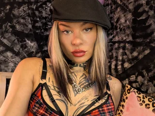 LizzieRascalli — cam show live