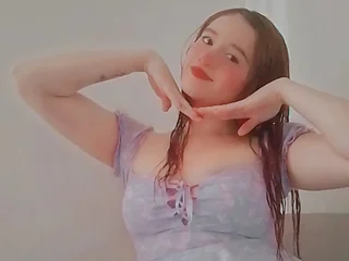 LolaPyle — cam show live
