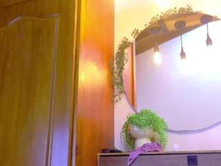 Lunaa-jonhsonn — cam show live