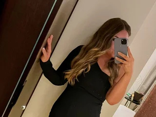 LuxeLou — cam show live