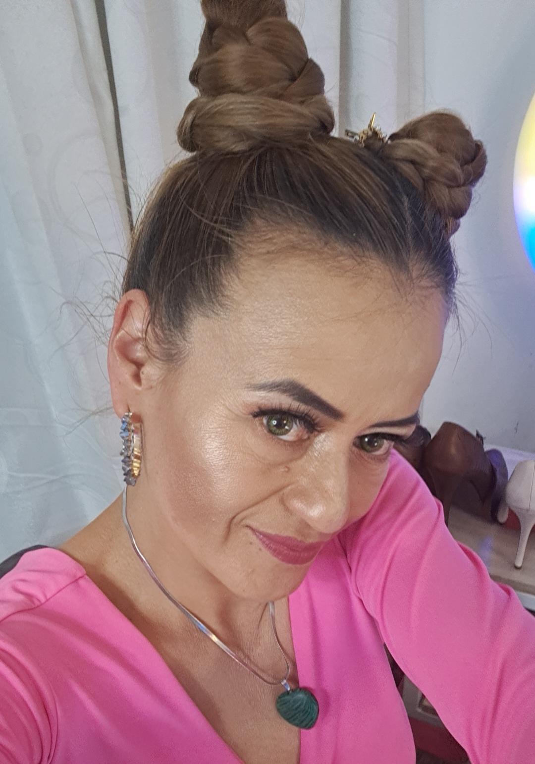 MAGHENTA1976 — cam show live