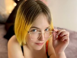 ManicPixie — cam show live