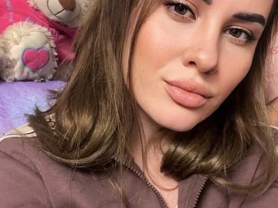 MeadowEyes — cam show live