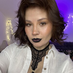 MedeaAllure — cam show live