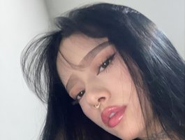 Meganlake — cam show live