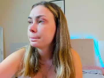 melaniecutys — cam show live