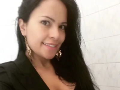 MIA_ROSSEEE — cam show live