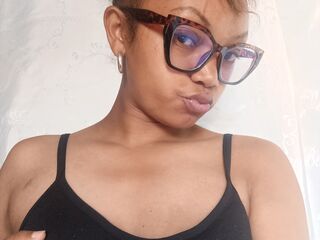 Miadea — cam show live
