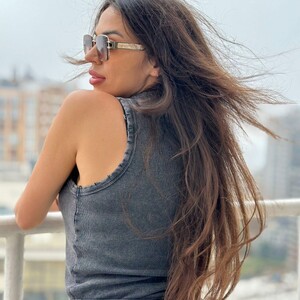 Mika_Gold — cam show live