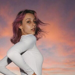 MilaGlow — cam show live