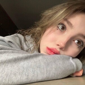 Milanana — cam show live