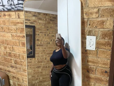 MILLIONDOLLARPUSSY95 — cam show live