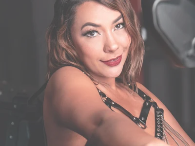 miss_sofiaa — cam show live