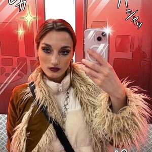 Monic1 — cam show live