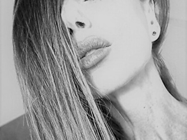 MonikaPrice — cam show live