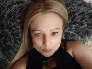 NefertitiSex — cam show live