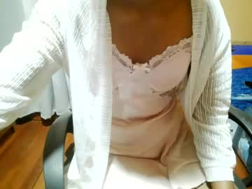 nelia_84 — cam show live