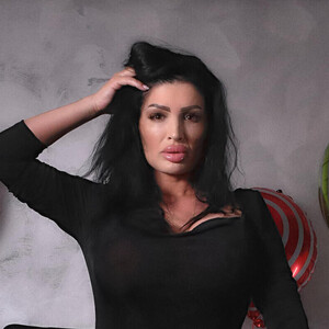 NicoleReyn — cam show live