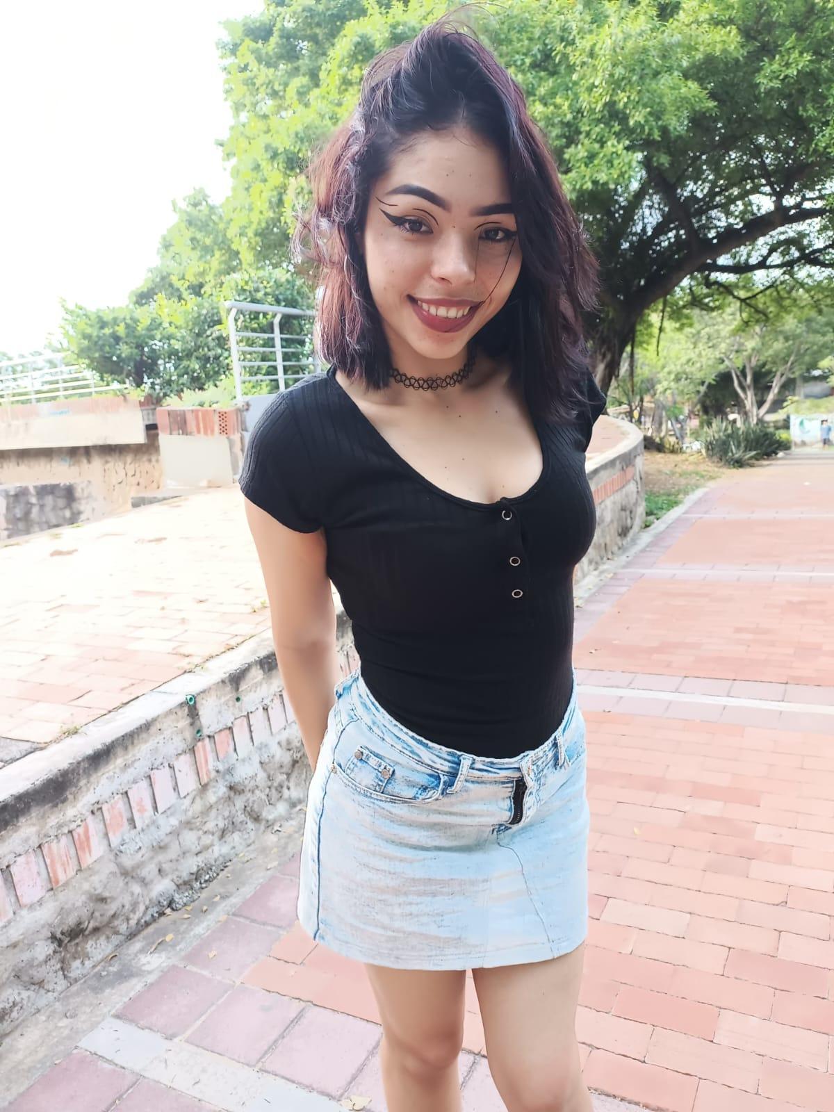 Nyveth — cam show live