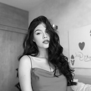 Olivia_bran — cam show live