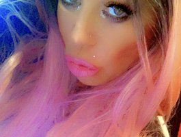 Pamelagunns — cam show live