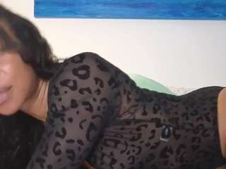 pizzababe22 — cam show live