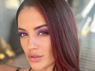 RavenReigns — cam show live