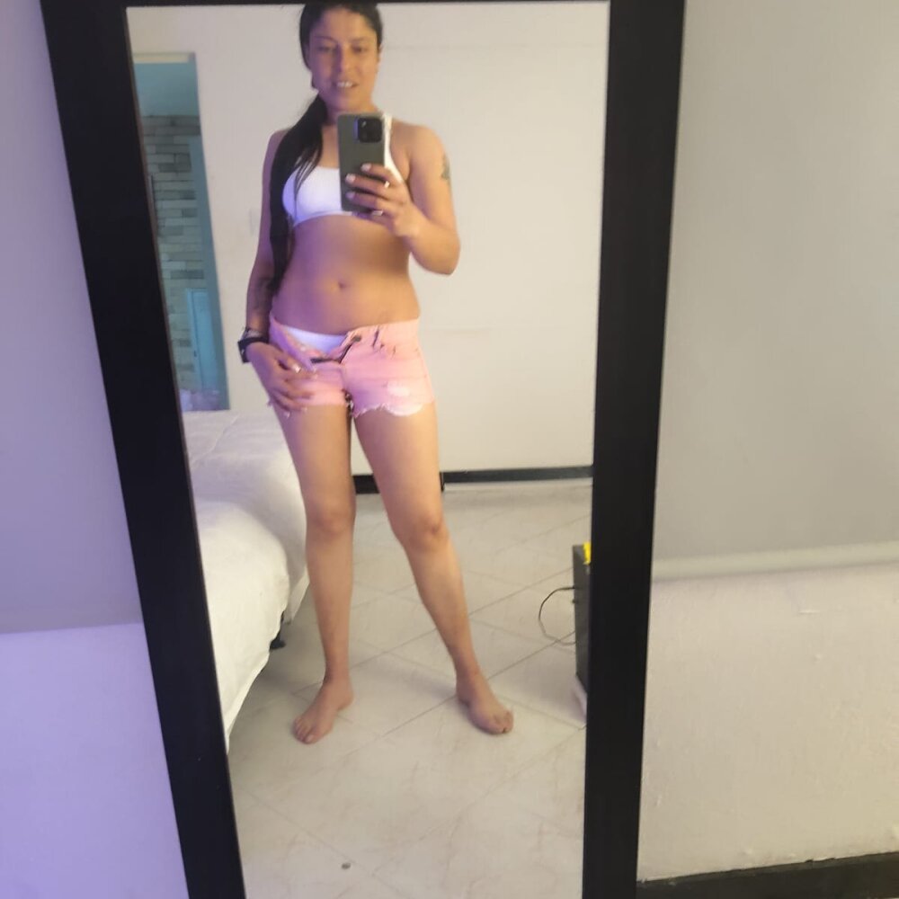 RoxaneMilf — cam show live