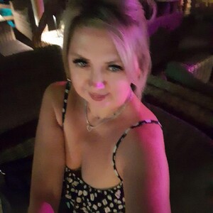 SarahSmiths — cam show live